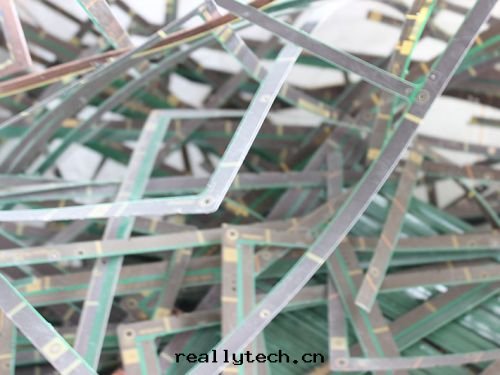 線(xiàn)路(lù)板邊(biān)角(jiǎo)料回(huí)收(shōu)